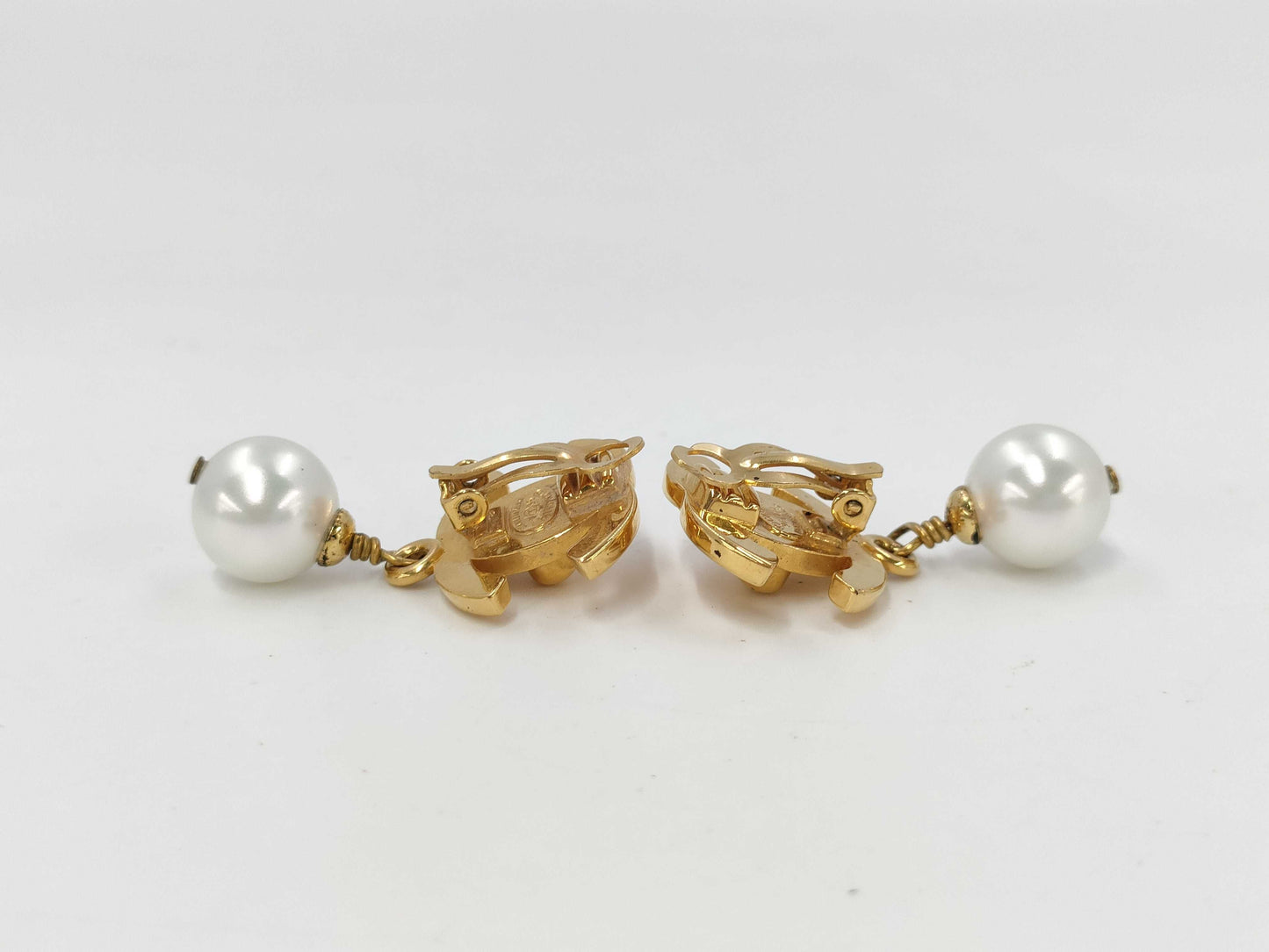 CHANEL 96A Turnlock Pearl Earrings