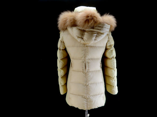 BURBERRY 2-way down jacket with hood and fox fur
