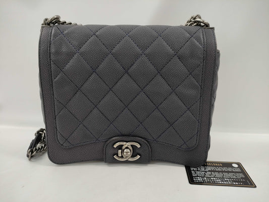 CHANEL Caviar Skin Shoulder Bag with Seal