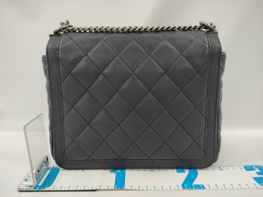 CHANEL Caviar Skin Shoulder Bag with Seal