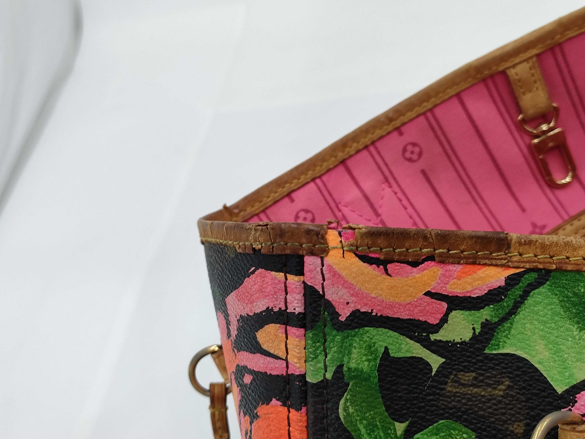 LOUIS VUITTON Monogram Rose Neverfull MM Shoulder Bag