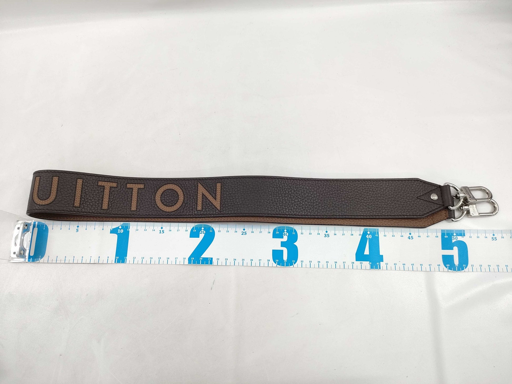 LOUIS VUITTON Taurillon Shoulder Strap Strap