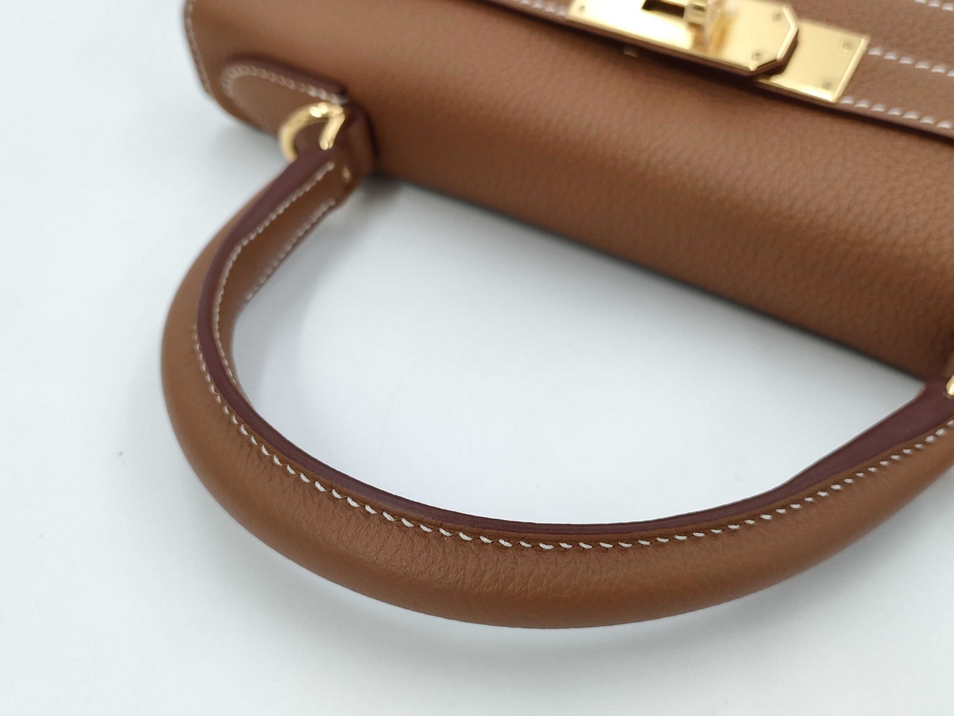 HERMES Kelly 28 Togo with 2025K Gold Hardware, 2-Way Handbag/Shoulder Bag