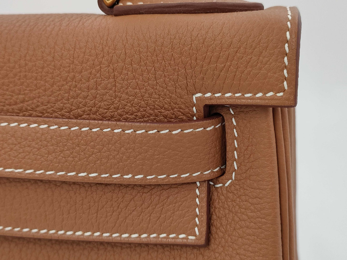 HERMES Kelly 28 Togo with 2025K Gold Hardware, 2-Way Handbag/Shoulder Bag