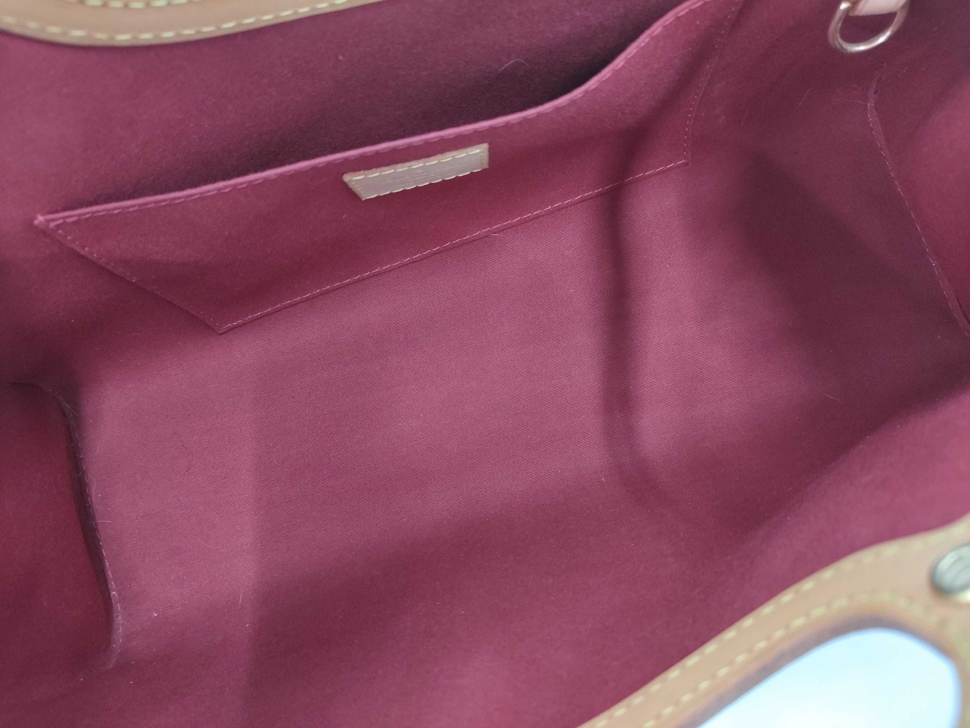 LOUIS VUITTON M91987 Vernis Roxbury Drive Bag