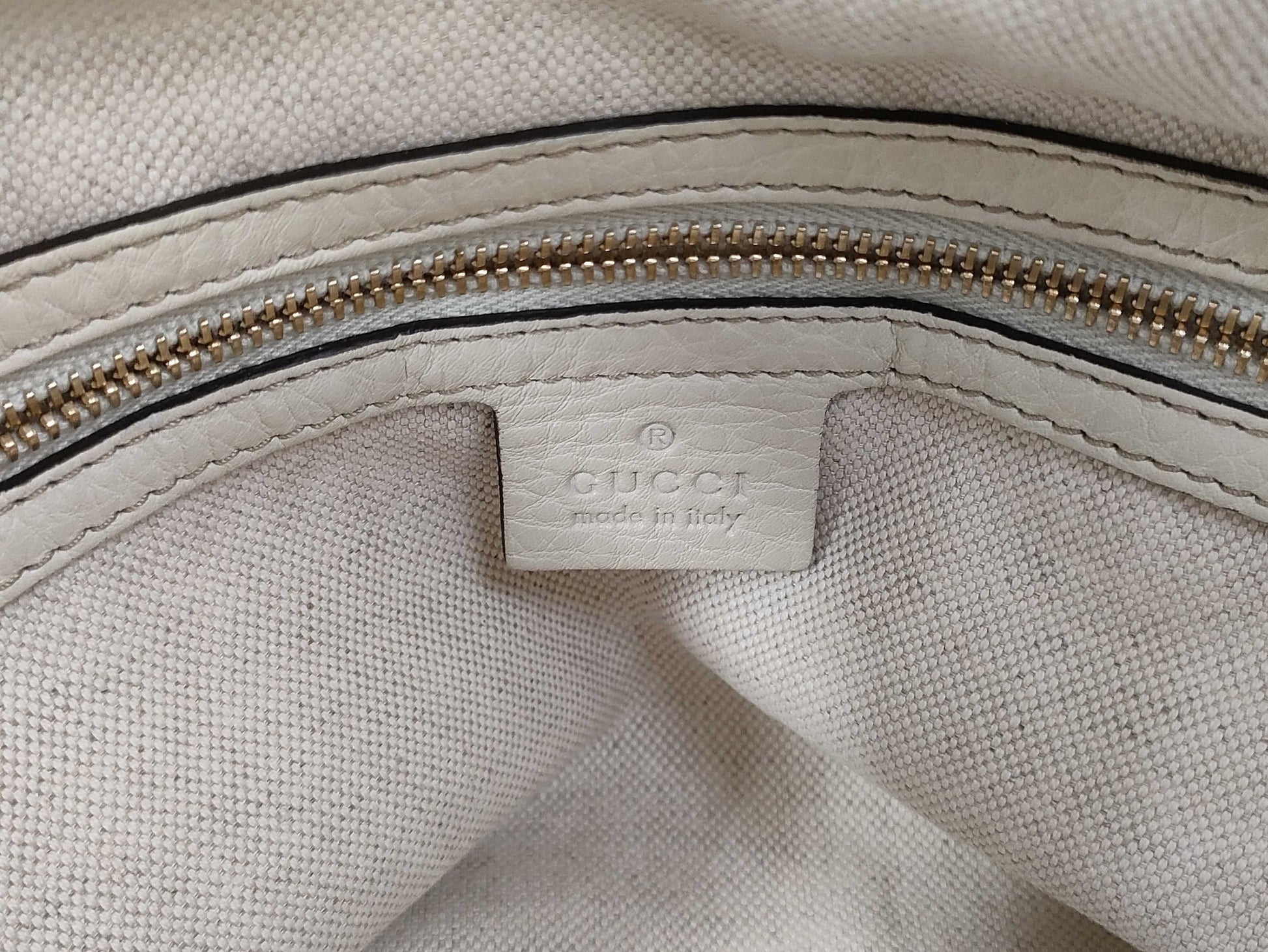 GUCCI GG Canvas Gucci 269949 One-Shoulder Bag