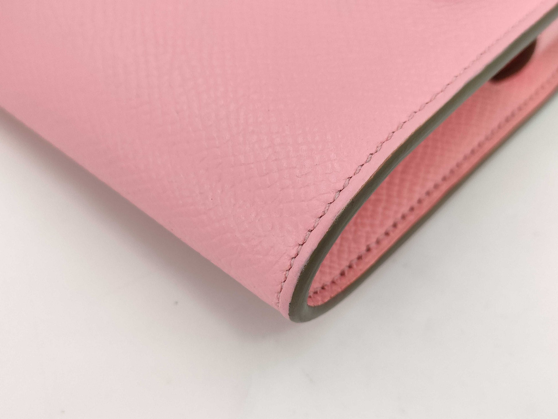 HERMES Kelly Wallet To-Go Epson Rose Confetti Silver Hardware Y Stamp Wallet