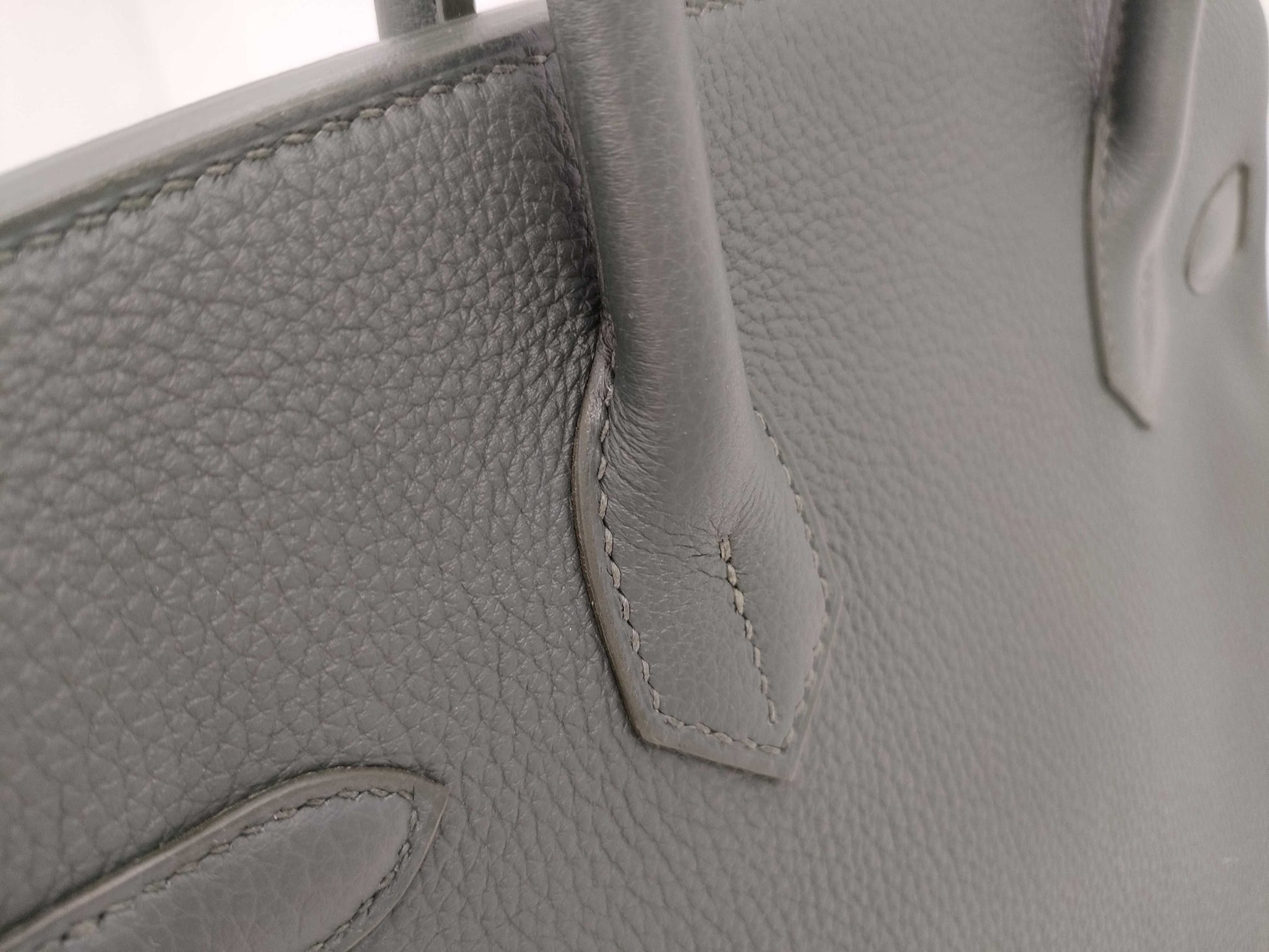 HERMES Birkin 30K Stamped Vert Amande Gold Hardware Handbag