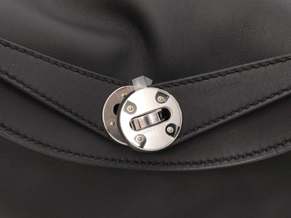 HERMES Lindy 26K Stamped Noir Silver Hardware Swift Handbag