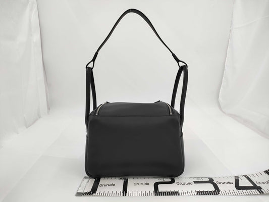 HERMES Lindy 26K Stamped Noir Silver Hardware Swift Handbag
