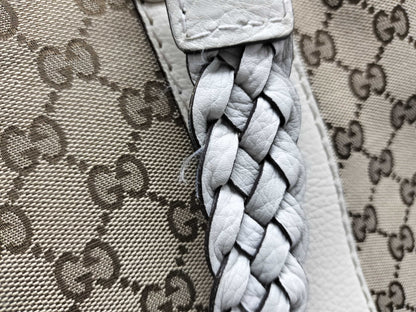GUCCI GG Canvas Medium Bamboo Bar Tote Bag in Beige/Ivory with Monogram Canvas and Silver 