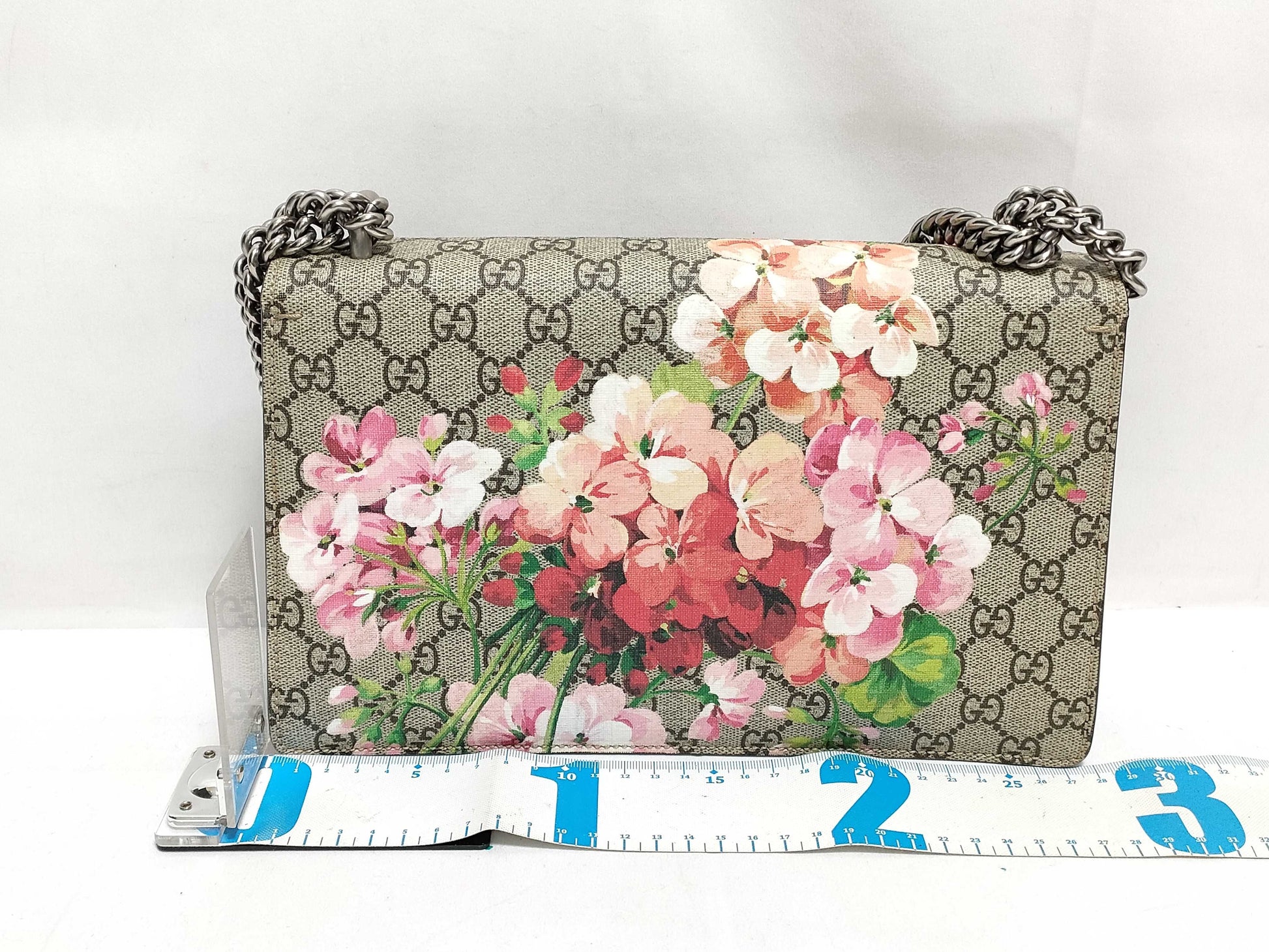 GUCCI GG Supreme Medium Dionysus Blooms Shoulder Bag in Beige/Red with Blooms Supreme Coated Canvas and Silver 