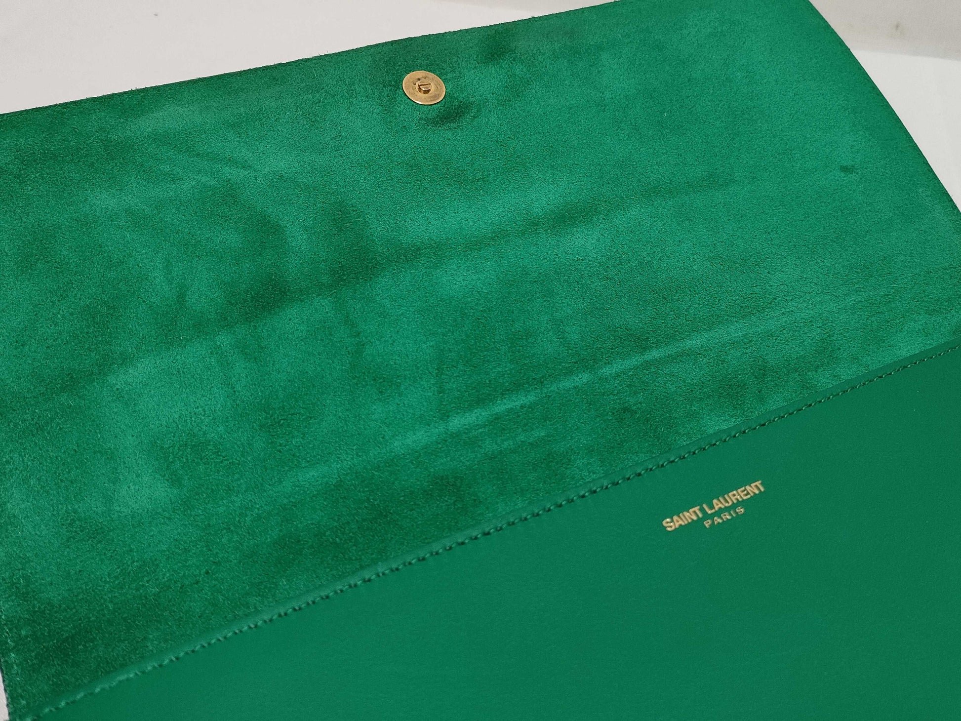 SAINT LAURENT Yves Saint Laurent Classic Ligne Y Clutch Bag in Green Smooth Calfskin Leather with Gold Accents, 311213, 2020