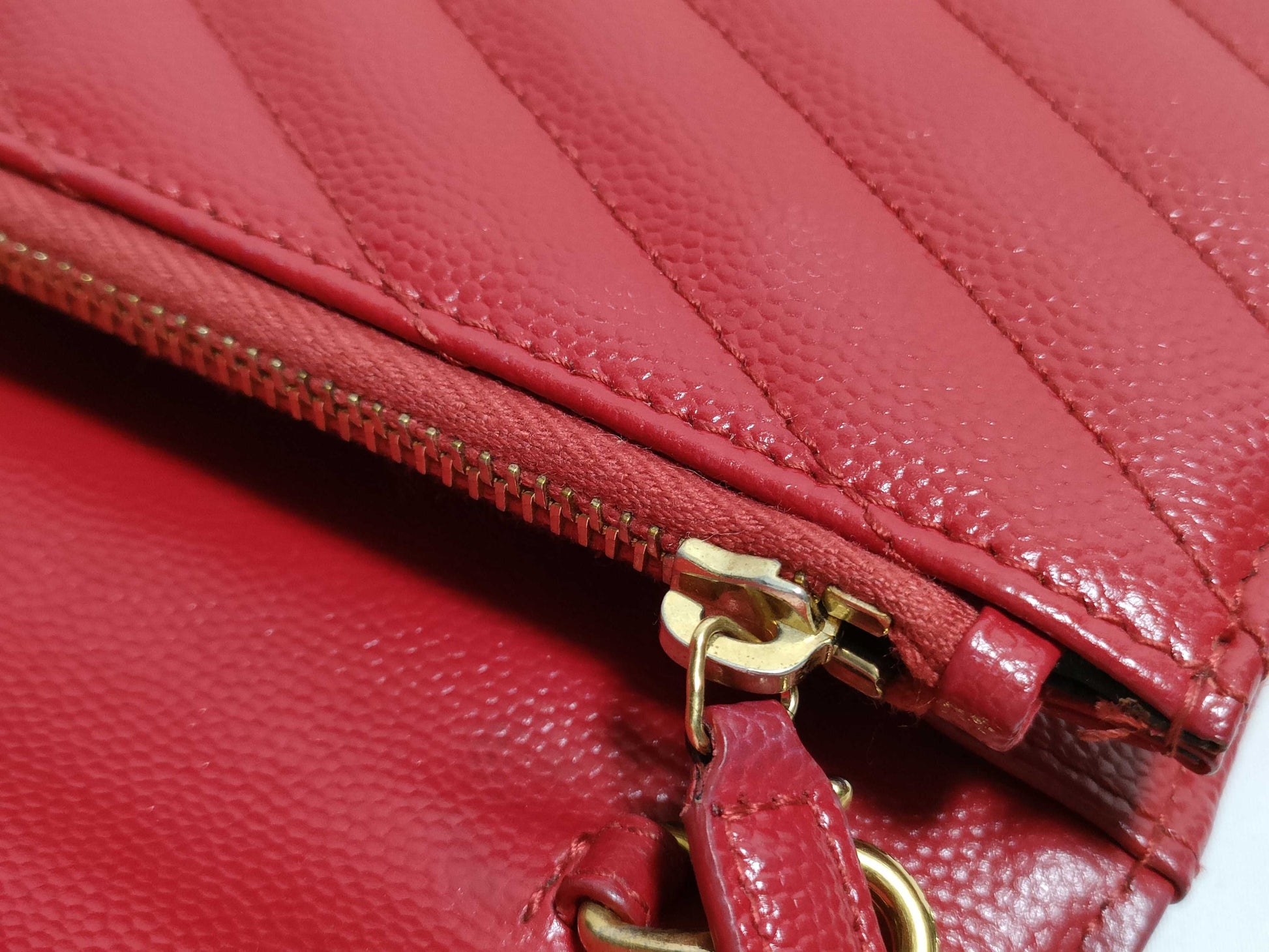 SAINT LAURENT Yves Saint Laurent Envelope Wallet on Chain in Red Quilted Grain de Poudre Leather with Gold GNC 393953 1118 Shoulder Bag