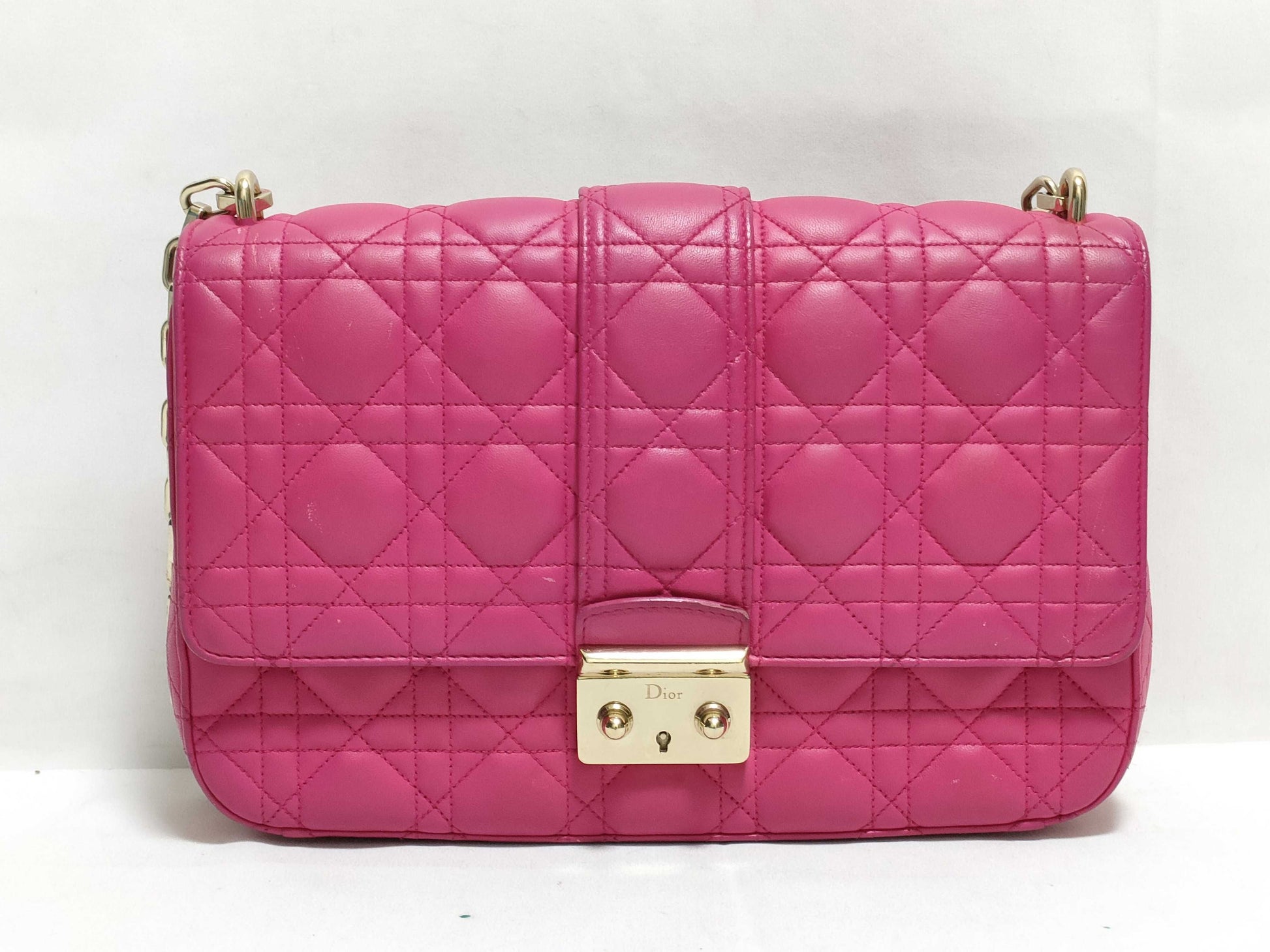 Dior Dior Medium Miss Dior Fuchsia Cannage Lambskin Leather Gold Shoulder Bag 18-MA-0142