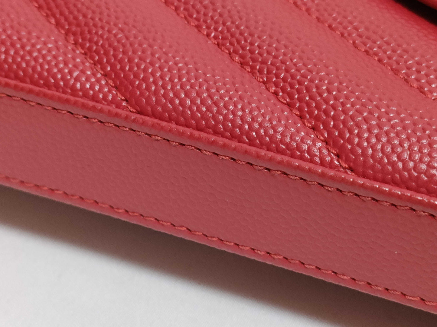 SAINT LAURENT Yves Saint Laurent Classic Cassandre Chain Wallet in Red Quilted Grain de Poudre Leather with Gold Accents Shoulder Bag
