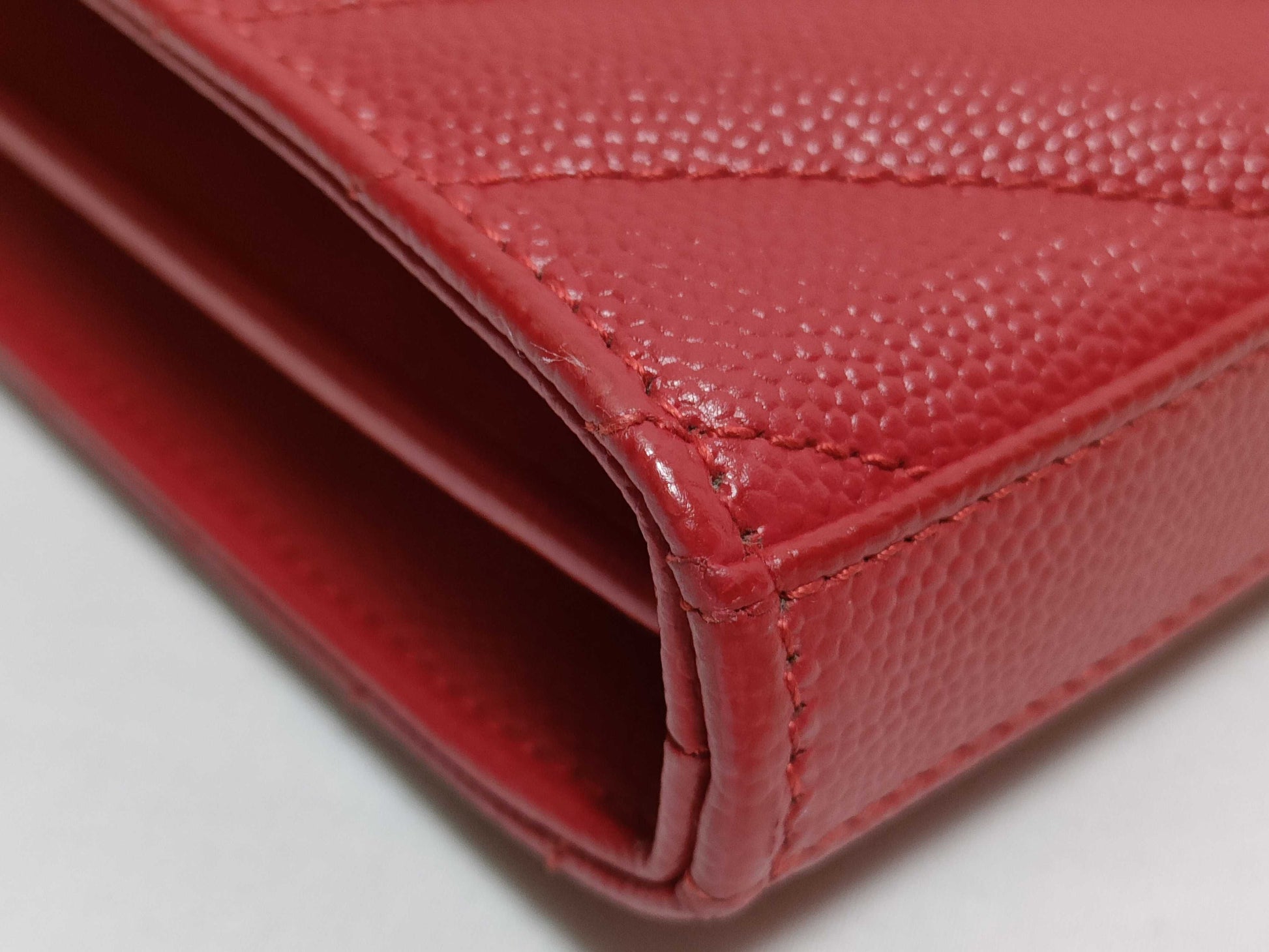 SAINT LAURENT Yves Saint Laurent Classic Cassandre Chain Wallet in Red Quilted Grain de Poudre Leather with Gold Accents Shoulder Bag