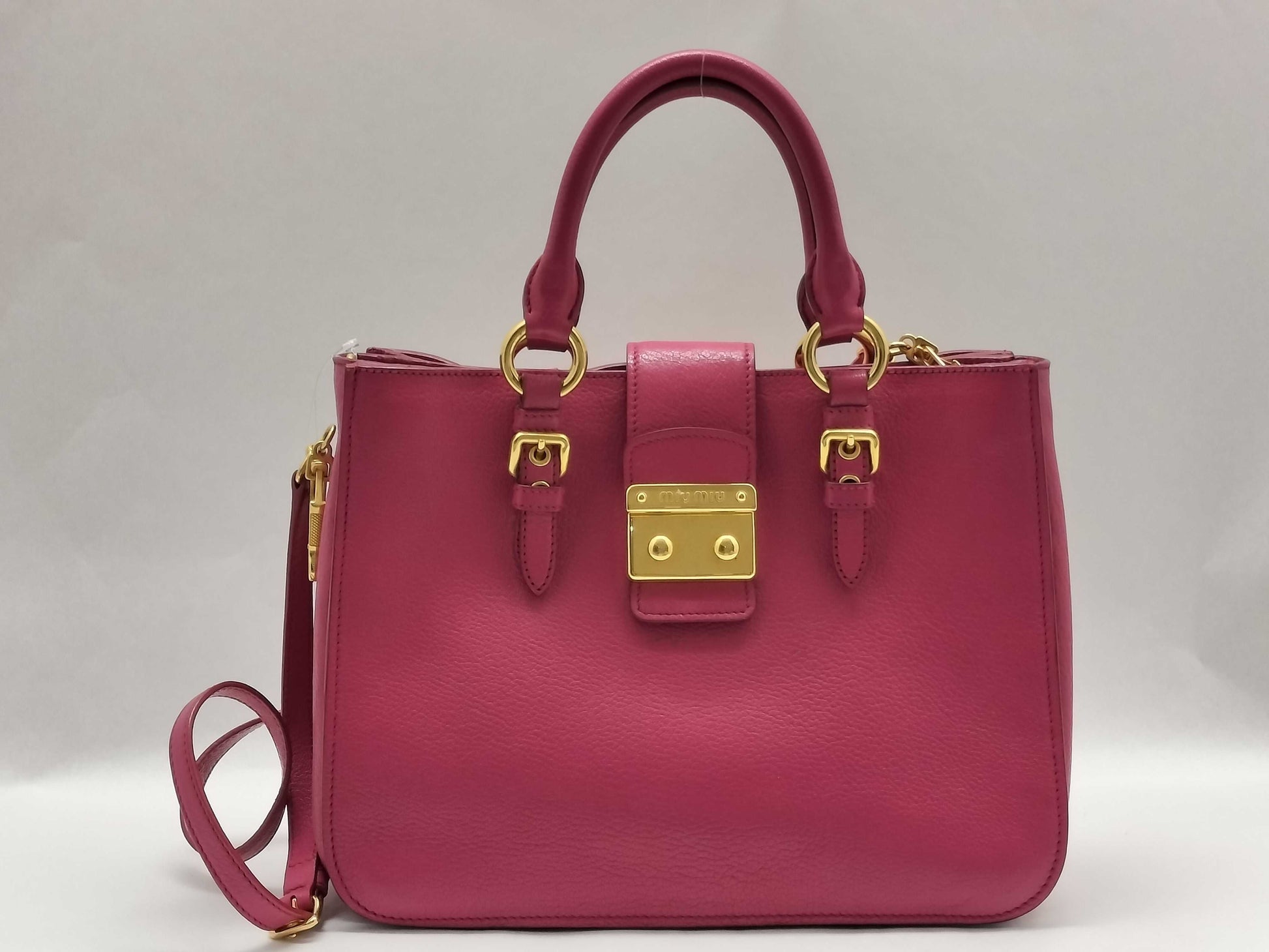 Miu Miu Miu Miu Push Lock Tote in Fuchsia Grained Calfskin Leather with Gold 197 B Shoulder Bag