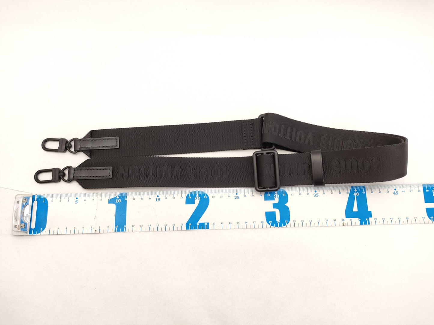 LOUIS VUITTON Louis Vuitton Signature Adjustable Strap Black with Black Hardware 95*4.5*0.5cm Strap
