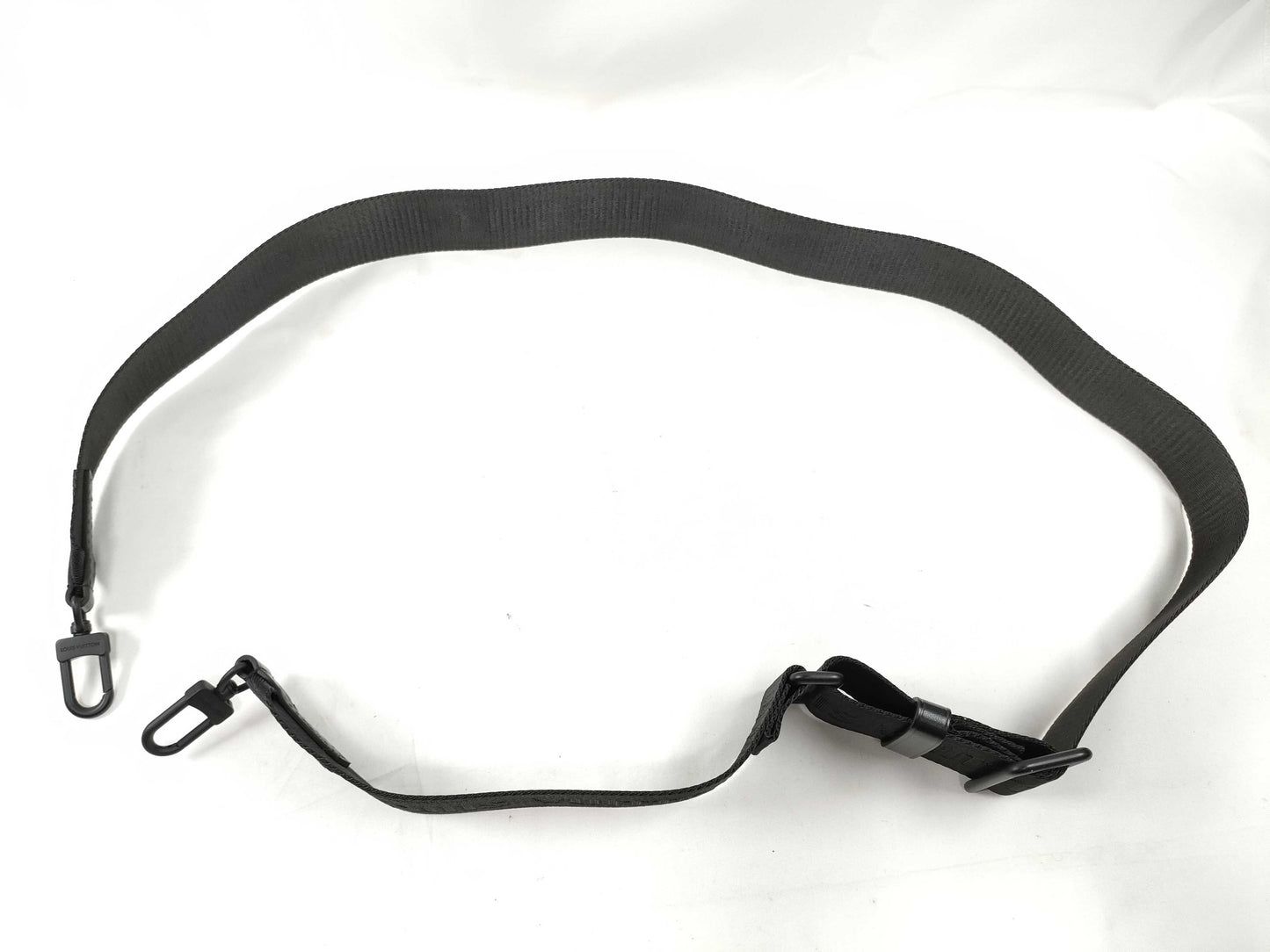 LOUIS VUITTON Louis Vuitton Signature Adjustable Strap Black with Black Hardware 95*4.5*0.5cm Strap