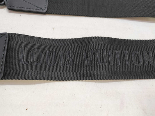 LOUIS VUITTON Louis Vuitton Signature Adjustable Strap Black with Black Hardware 95*5*.05cm Strap