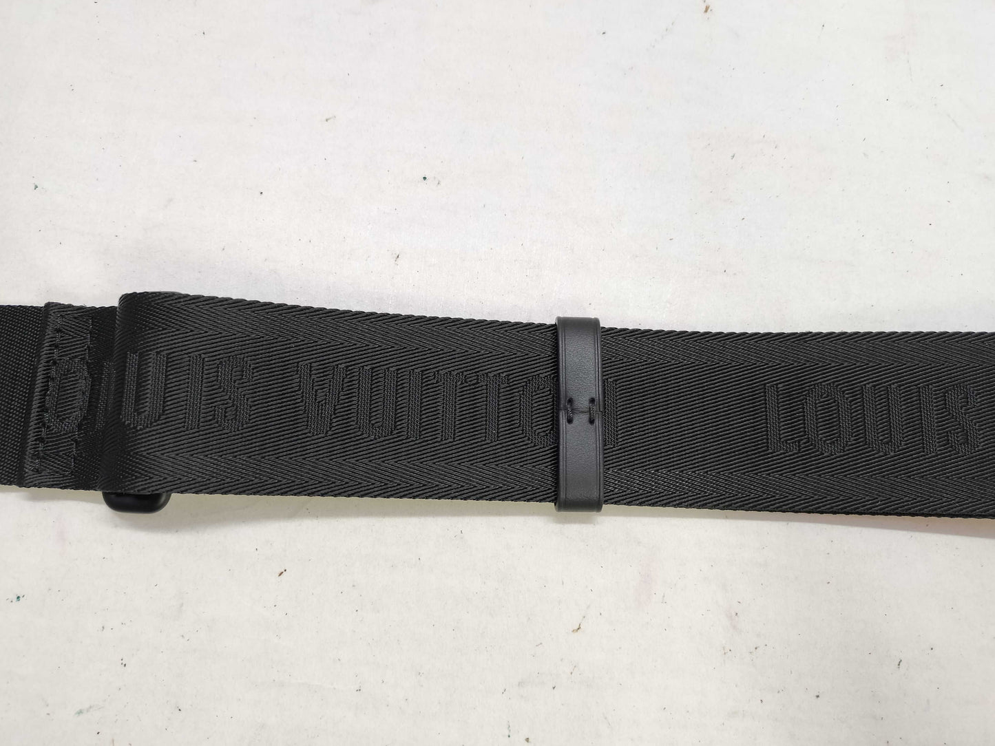 LOUIS VUITTON Louis Vuitton Signature Adjustable Strap Black with Black Hardware 95*5*.05cm Strap