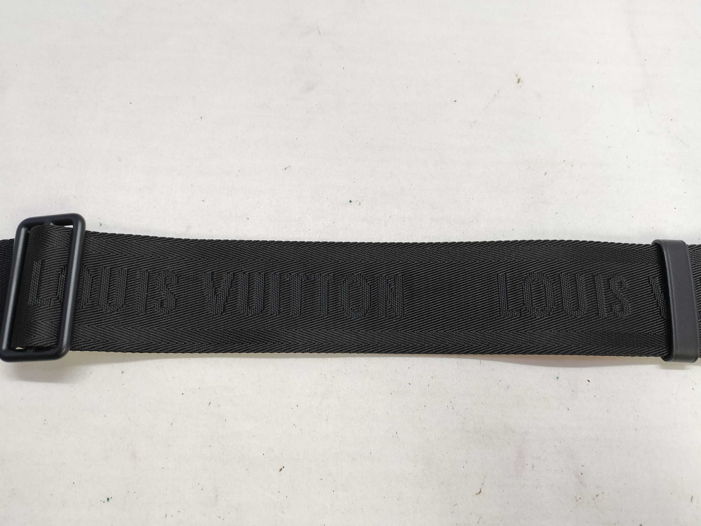 LOUIS VUITTON Louis Vuitton Signature Adjustable Strap Black with Black Hardware 95*5*.05cm Strap