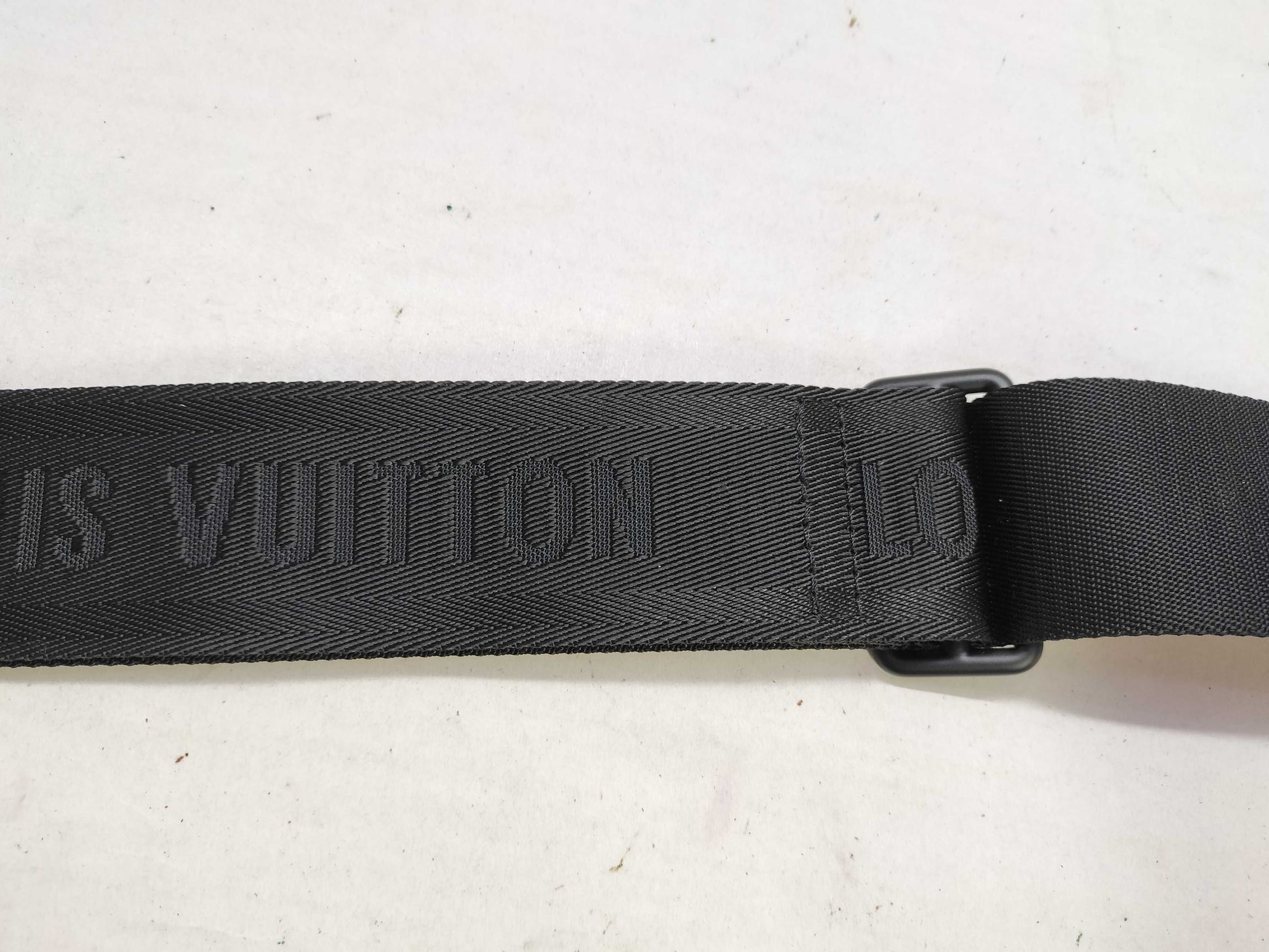 LOUIS VUITTON Louis Vuitton Signature Adjustable Strap Black with Black Hardware 95*5*.05cm Strap