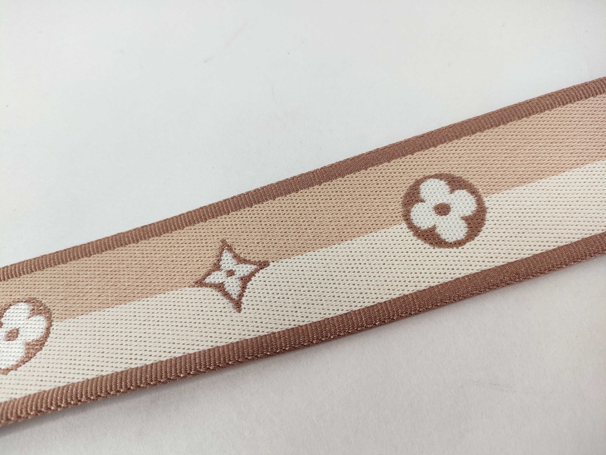 LOUIS VUITTON Signature Strap, Beige/Brown Canvas, Gold Hardware, 95*4.5*.05cm, Other Accessories