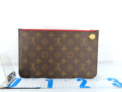LOUIS VUITTON Unidentified Monogram Louis Vuitton Neverfull Pouch / Brown Monogram Canvas / Gold Hardware Pouch