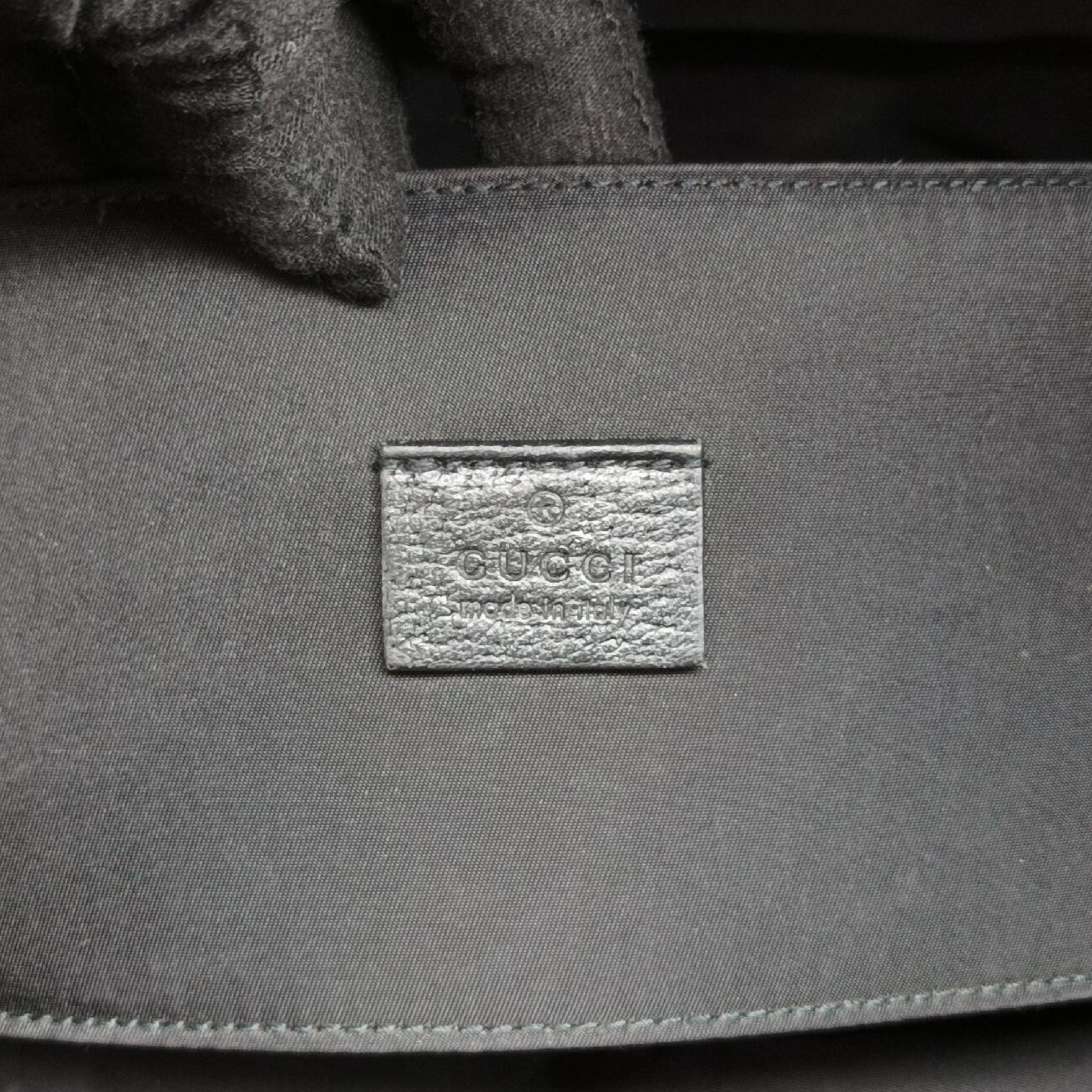 GUCCI Off the Grid Black Nylon Shoulder Bag 630355H034823283