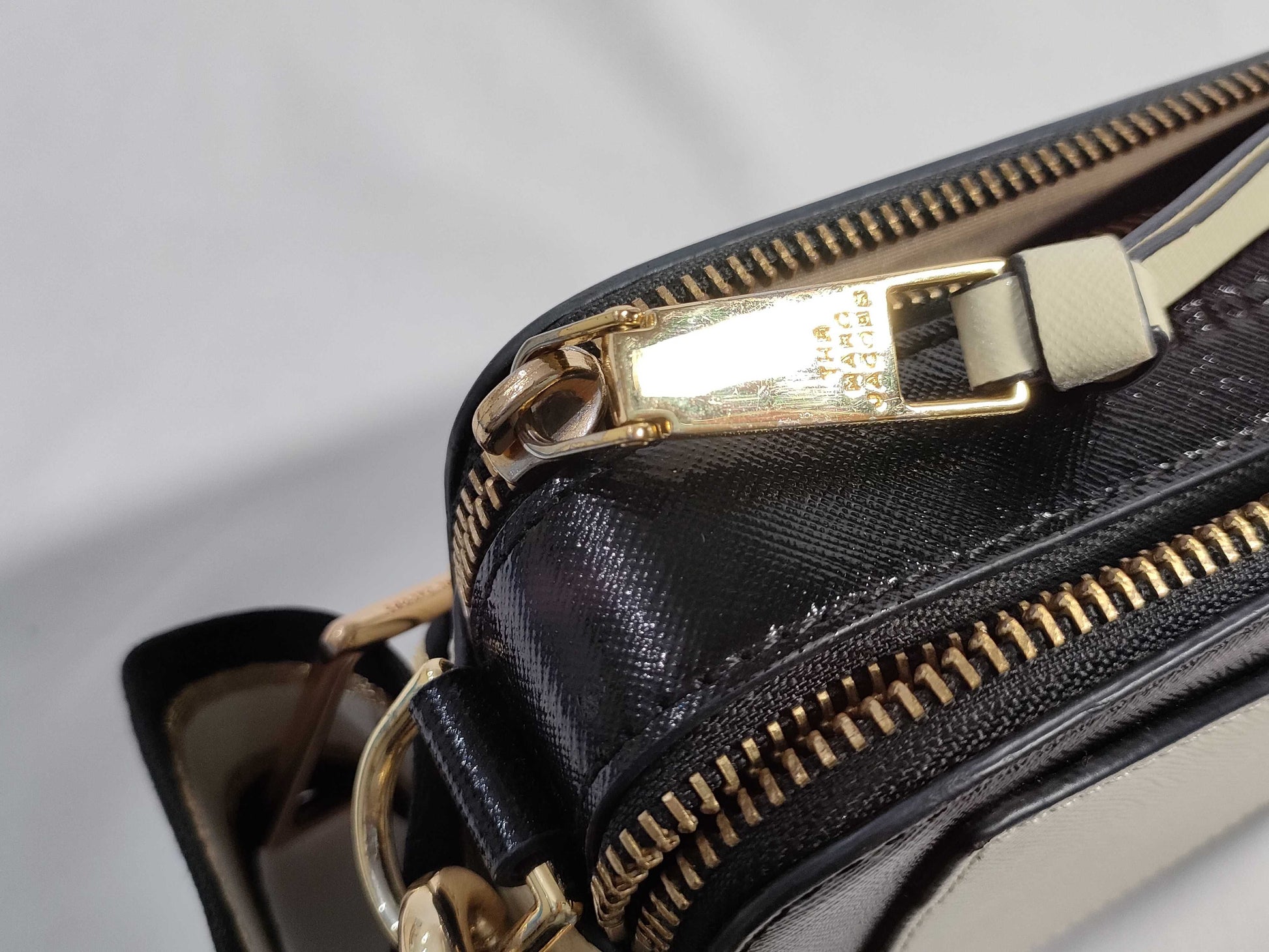 MARC JACOBS Snapshot Shoulder Bag