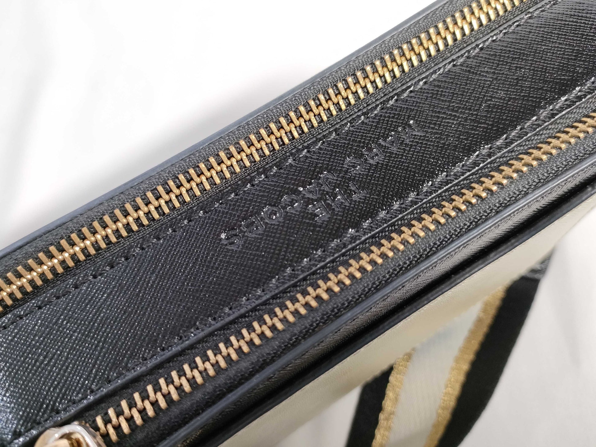 MARC JACOBS Snapshot Shoulder Bag
