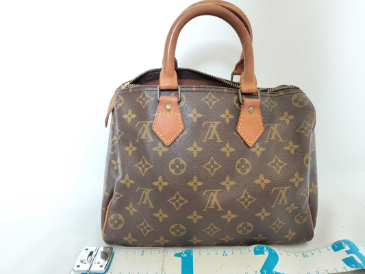 LOUIS VUITTON 821 Monogram LOUIS VUITTON Monogram Speedy 25 M41528 821 Handbag