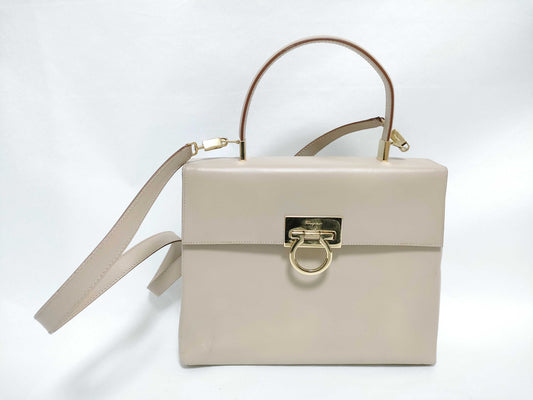 Salvatore Ferragamo Gancini Ferragamo Gancini Shoulder Bag in Beige with Strap