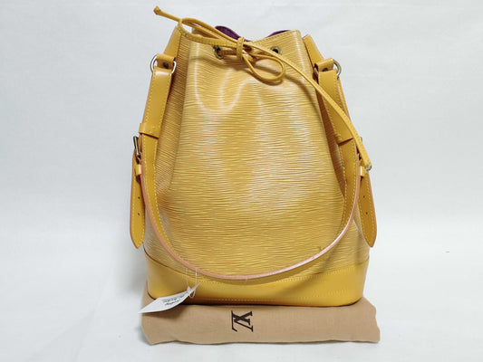 LOUIS VUITTON RFID Unverifiable Epi Leather Shoulder Bag M44009 SP0957