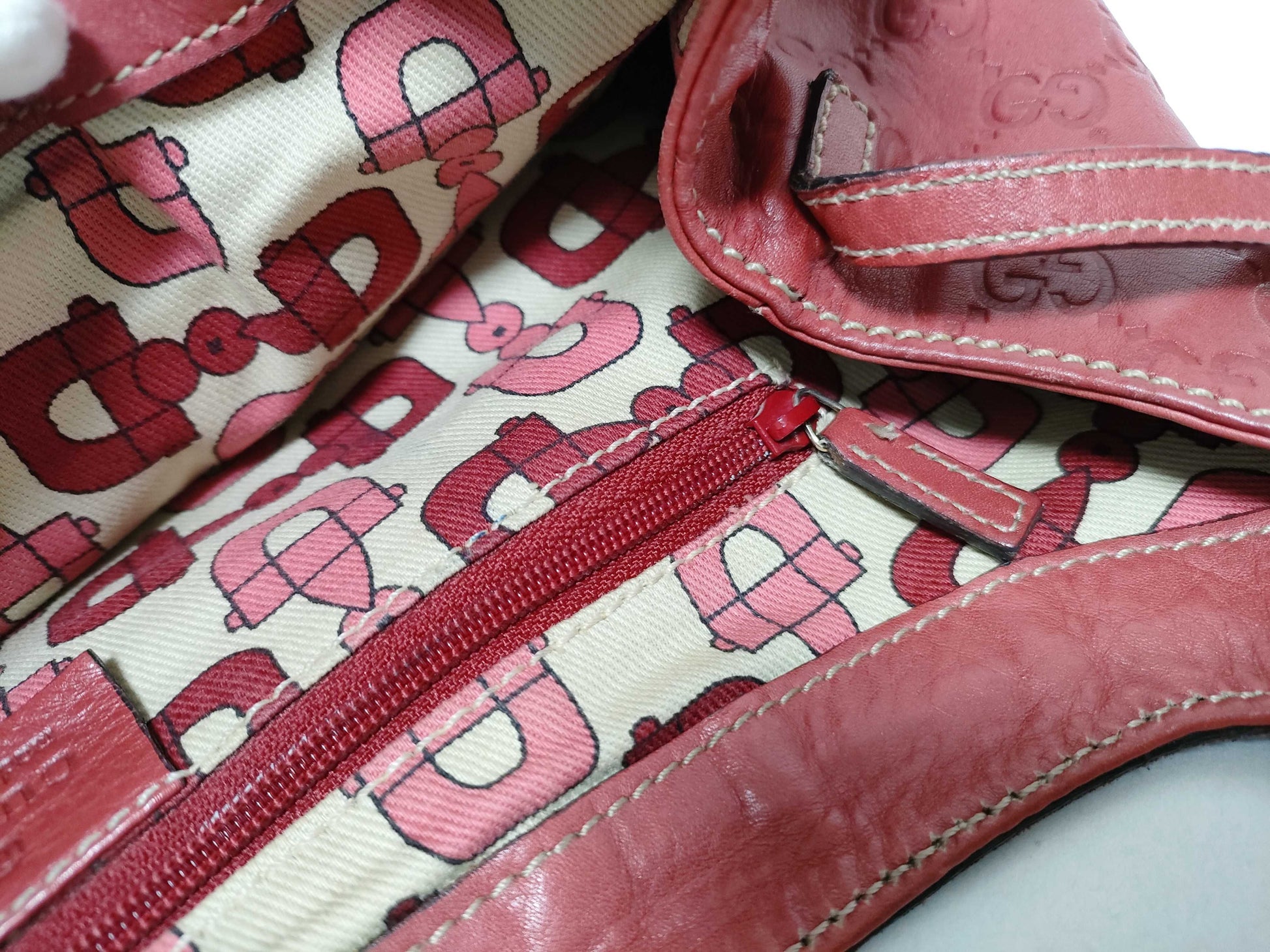 GUCCI Guccissima GUCCI GG Supreme Leather Handbag Red Handbag