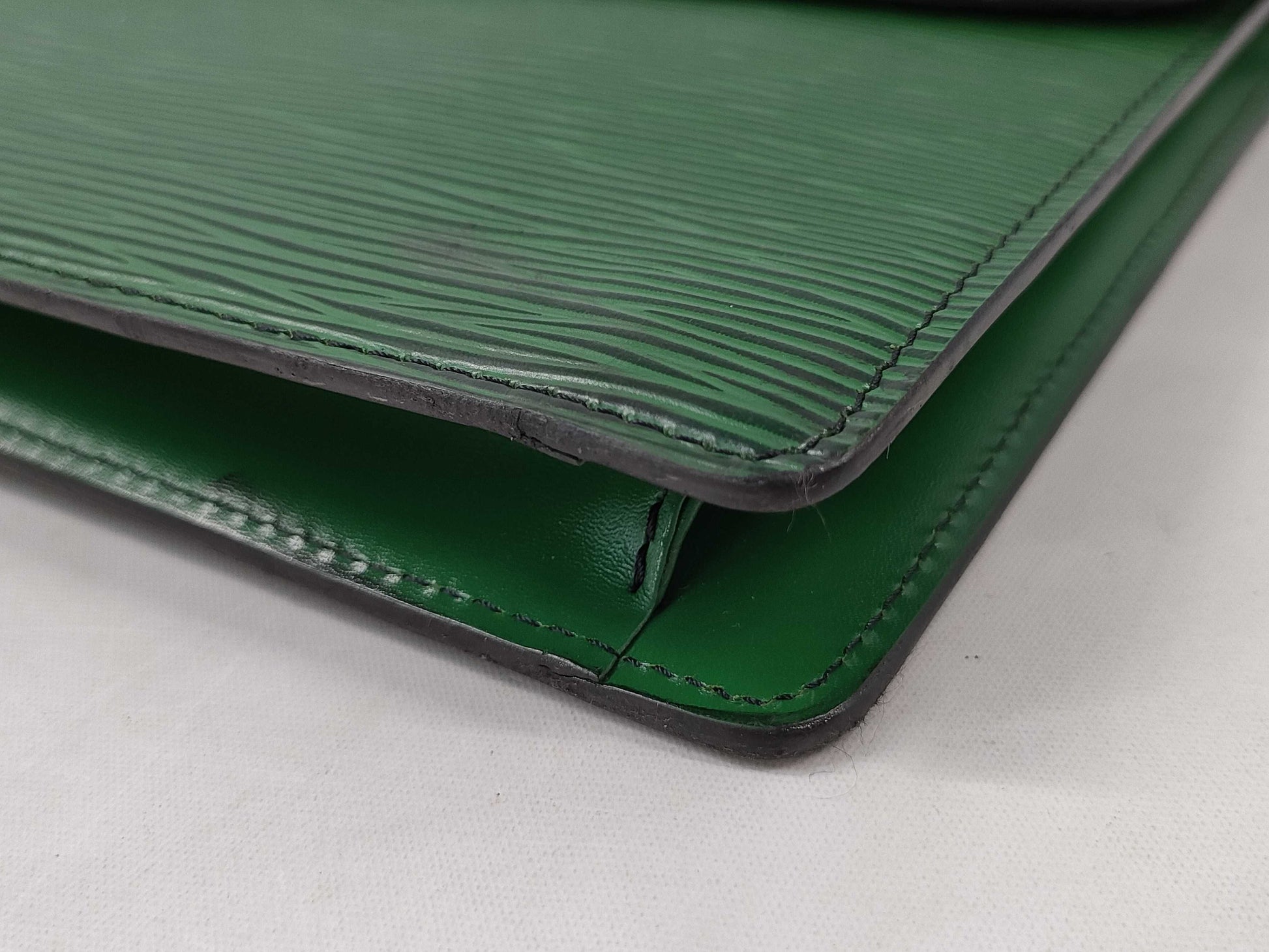 LOUIS VUITTON Epi Leather Clutch Bag