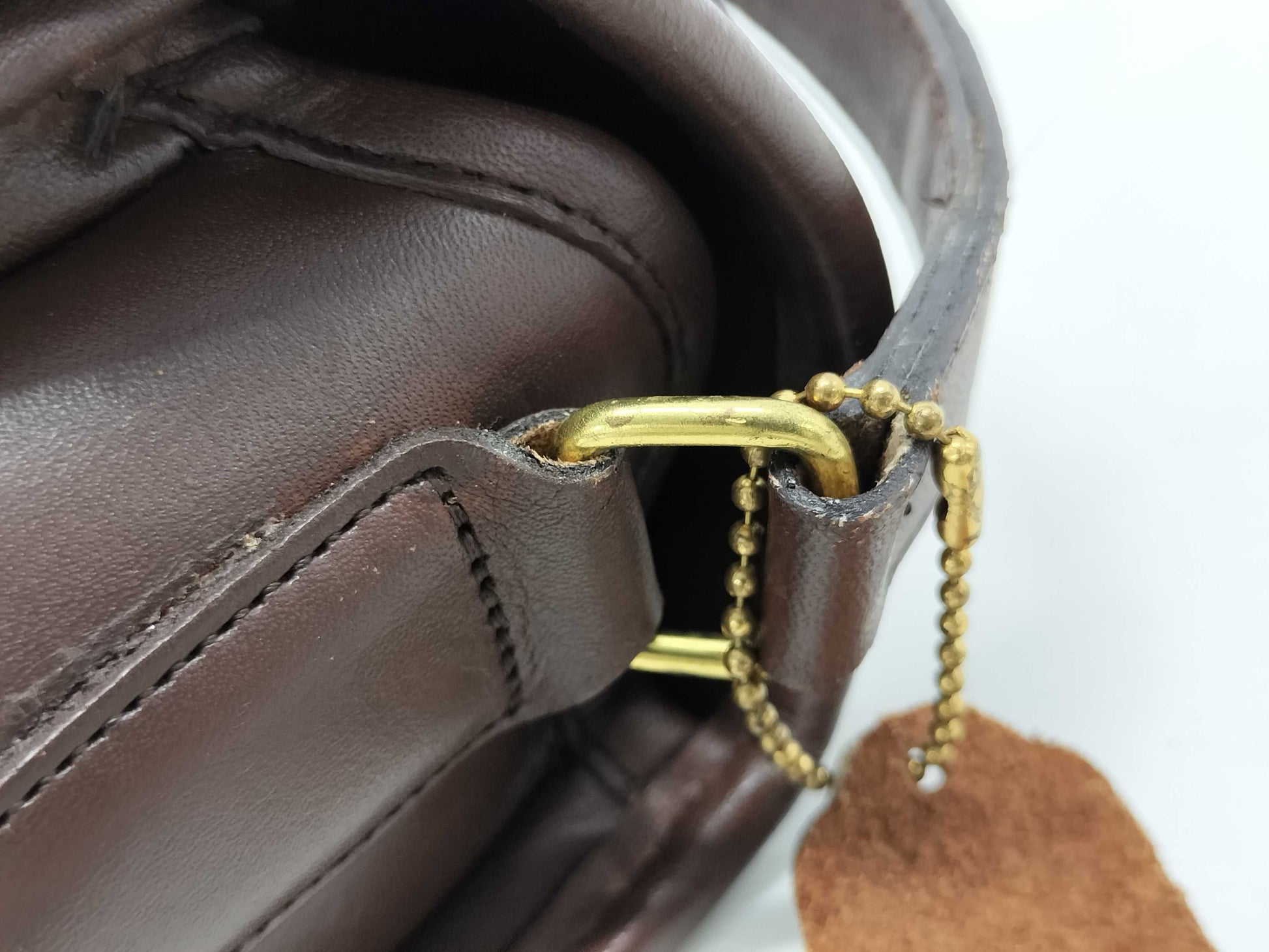 COACH Old Coach All Leather Brown Shoulder Bag