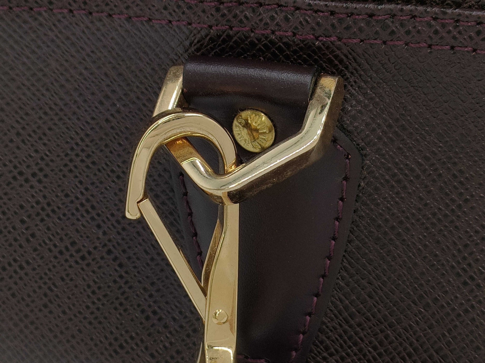 LOUIS VUITTON Boston Bag Taiga Kendall GM with Stitching, Personalized Name, M30116