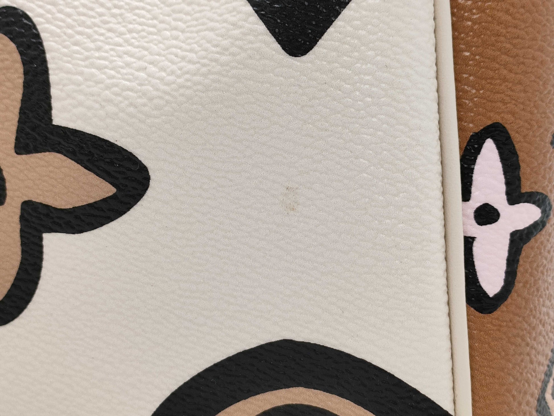 LOUIS VUITTON Wild at Heart Speedy Bandouliere 25 M45828 RFID Handbag