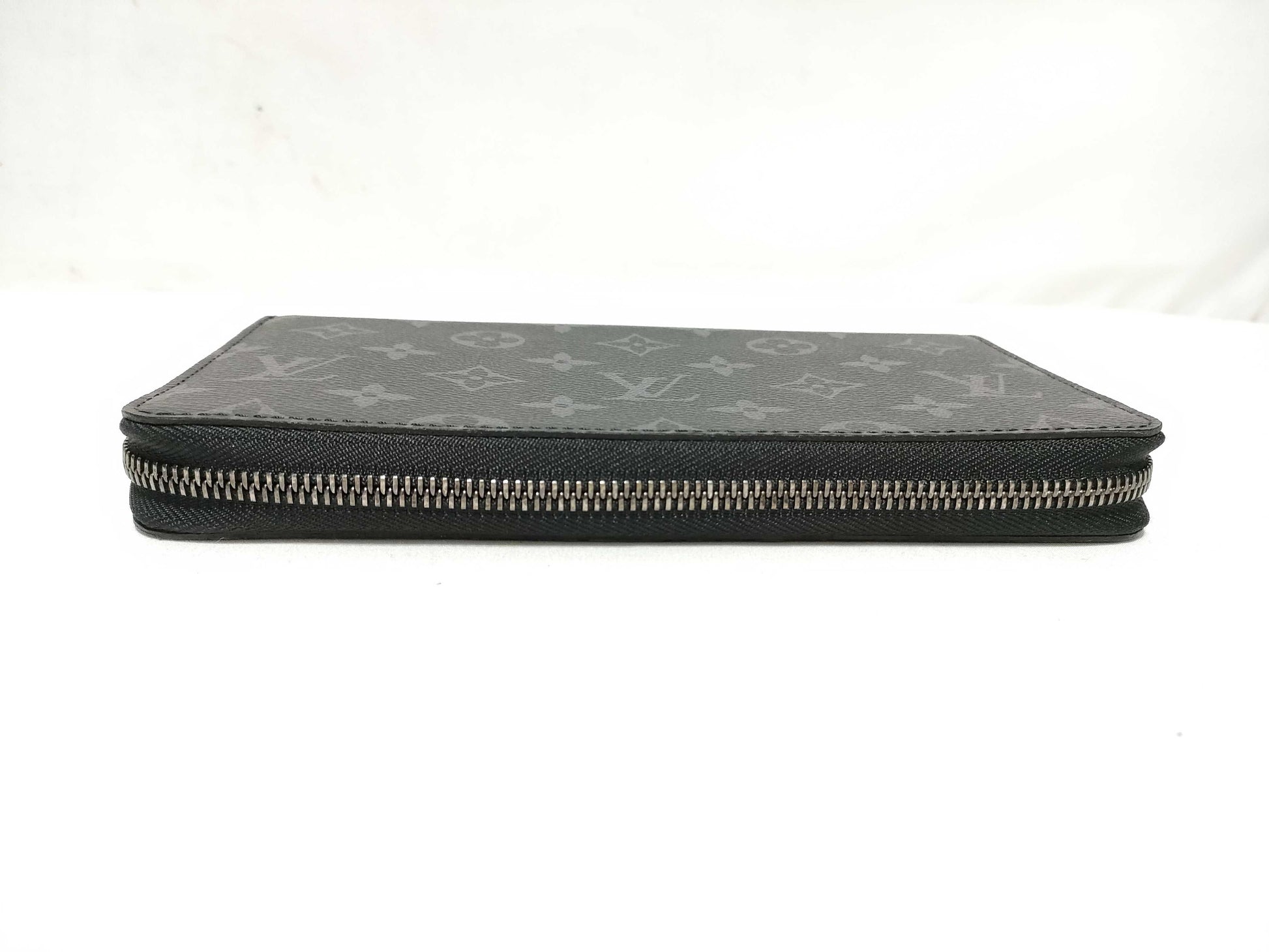 LOUIS VUITTON RFID confirmed, serial number not confirmed, Monogram Louis Vuitton Zippy Organizer NM Monogram Eclipse M82081 RFID wallet