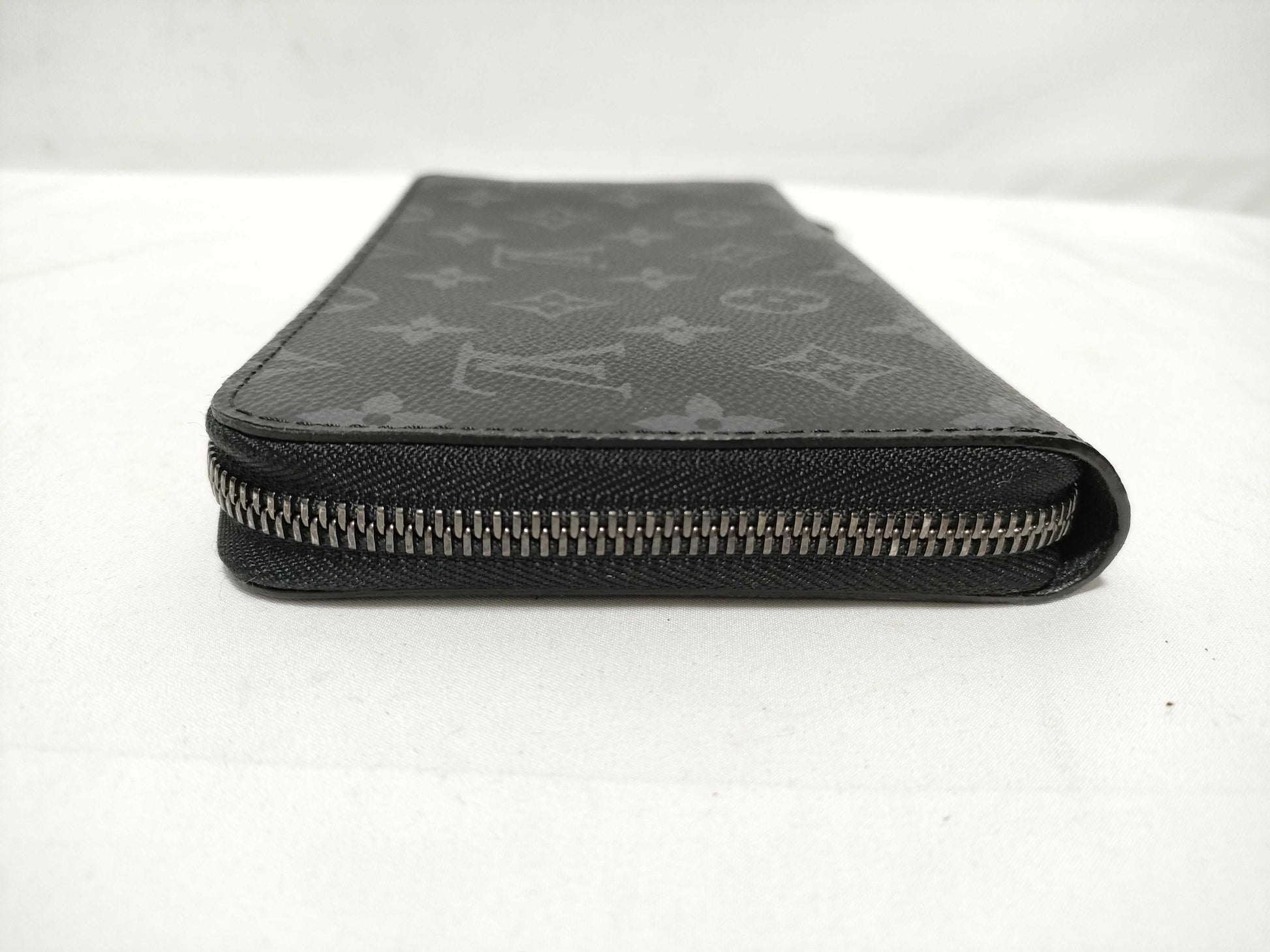 LOUIS VUITTON RFID confirmed, serial number not confirmed, Monogram Louis Vuitton Zippy Organizer NM Monogram Eclipse M82081 RFID wallet