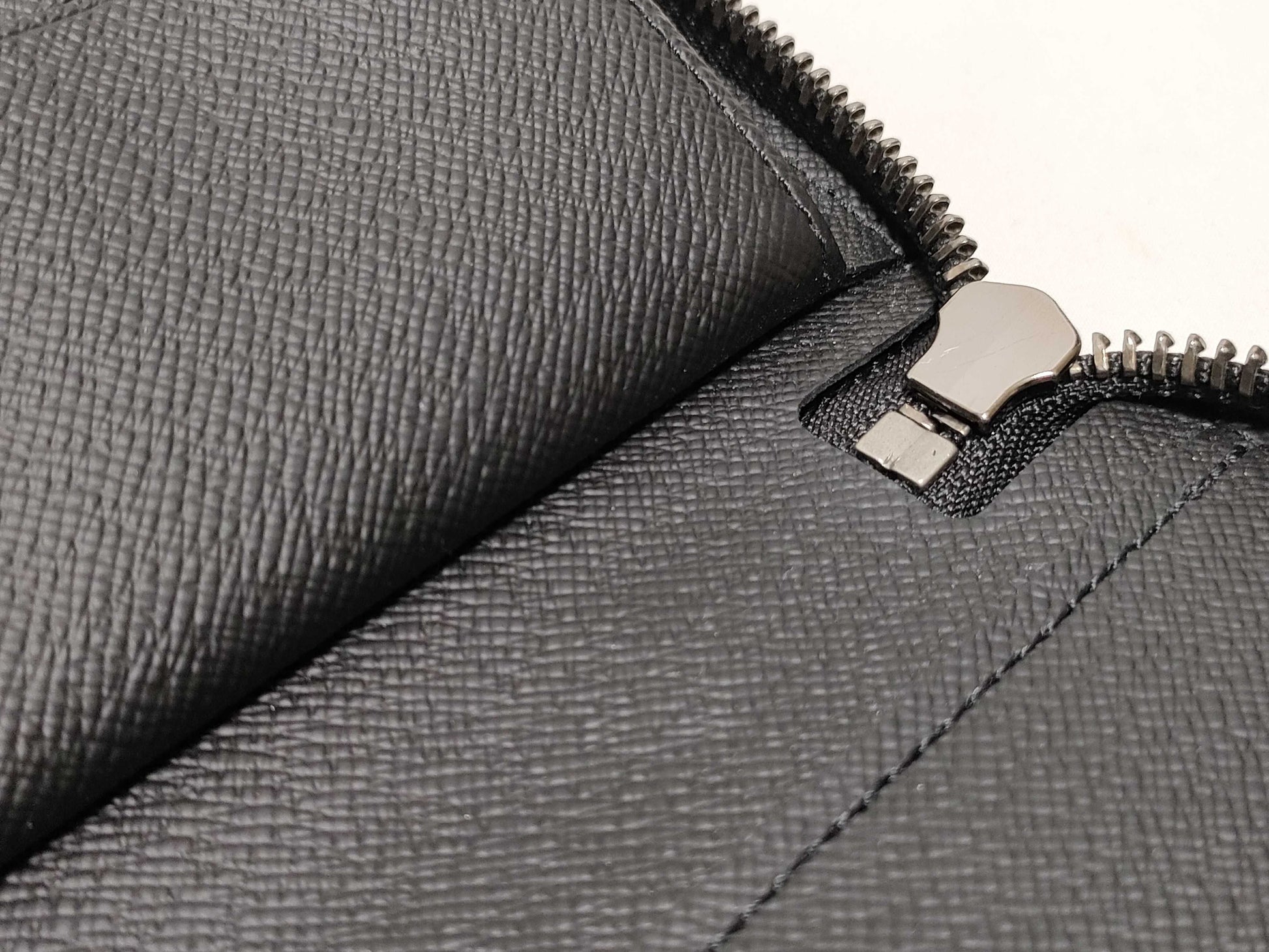 LOUIS VUITTON RFID confirmed, serial number not confirmed, Monogram Louis Vuitton Zippy Organizer NM Monogram Eclipse M82081 RFID wallet
