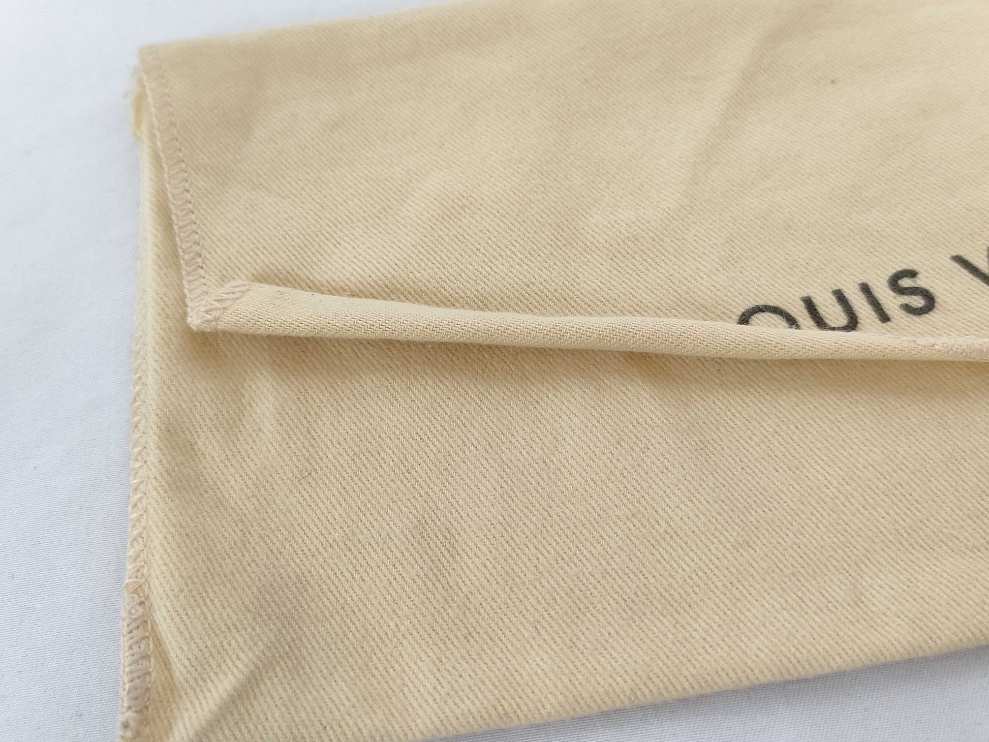 LOUIS VUITTON LOUIS VUITTON LOUIS VUITTON Dust Bags Dust Bags Dust Bags Other Accessories