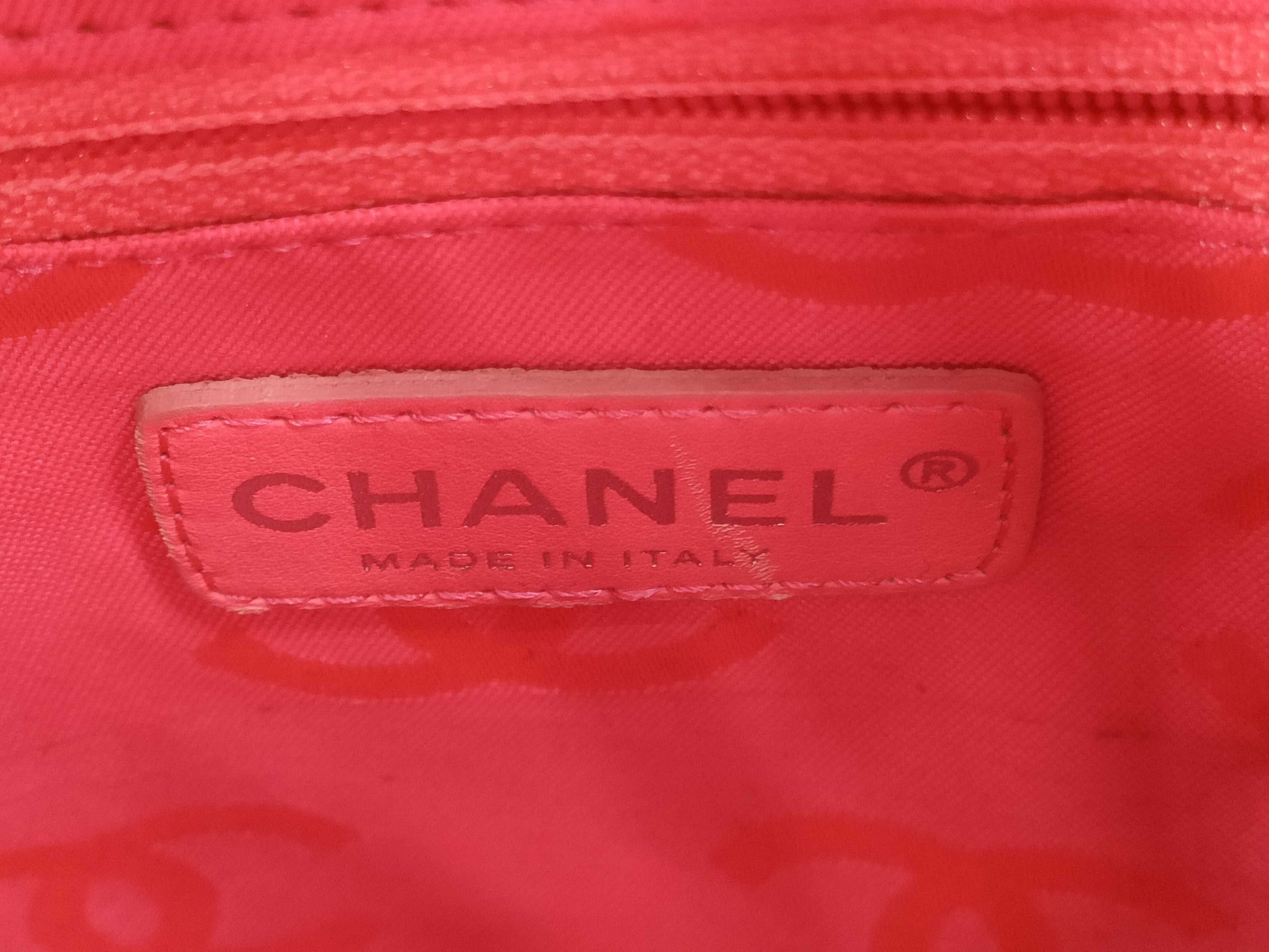 CHANEL Cambon Medium Tote Bag