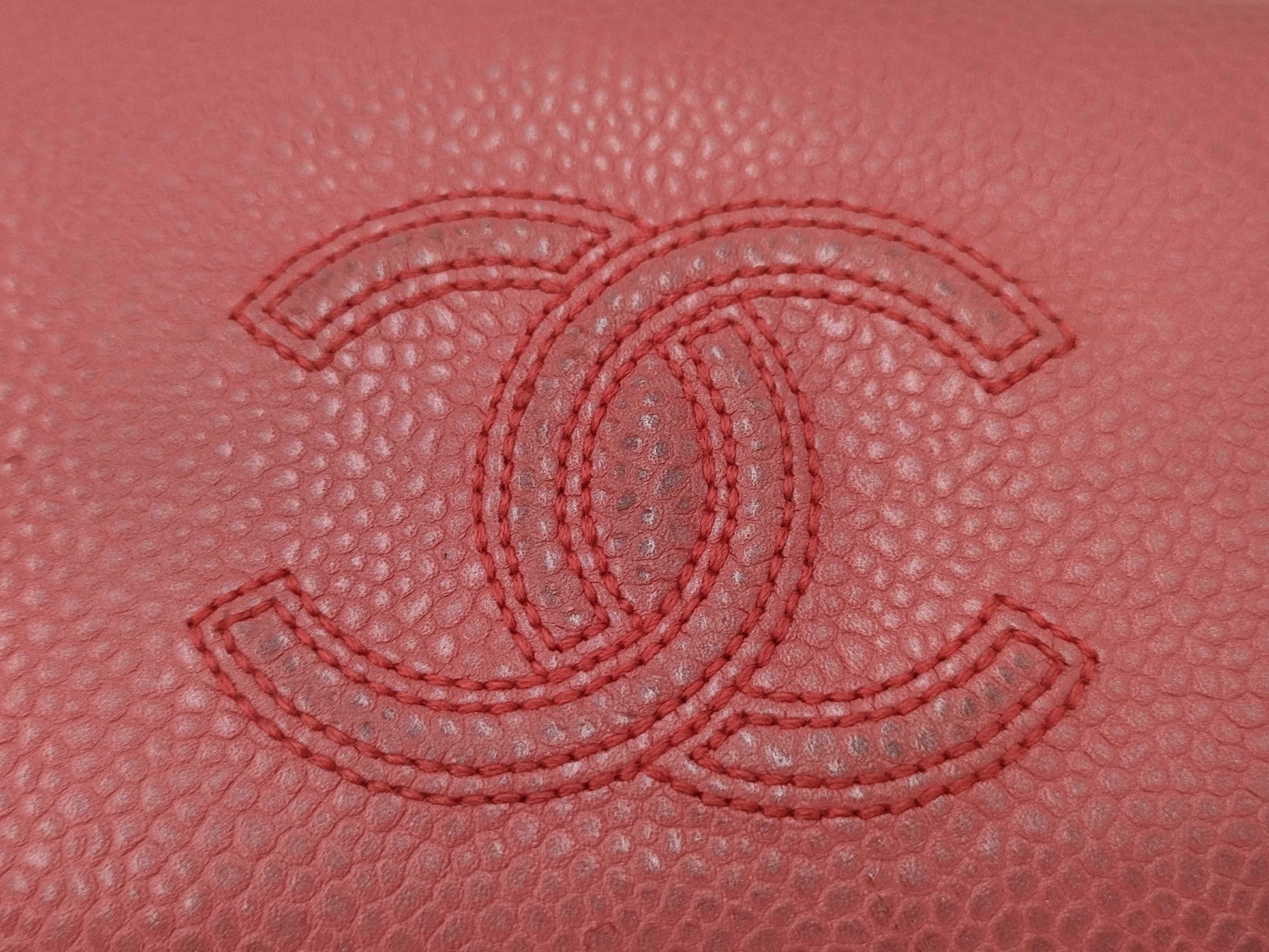CHANEL Caviar Wallet Round Pink Wallet