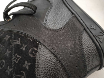 LOUIS VUITTON GO0183 Louis Vuitton Women's Shoes Sneakers Size 38 Black Sneakers