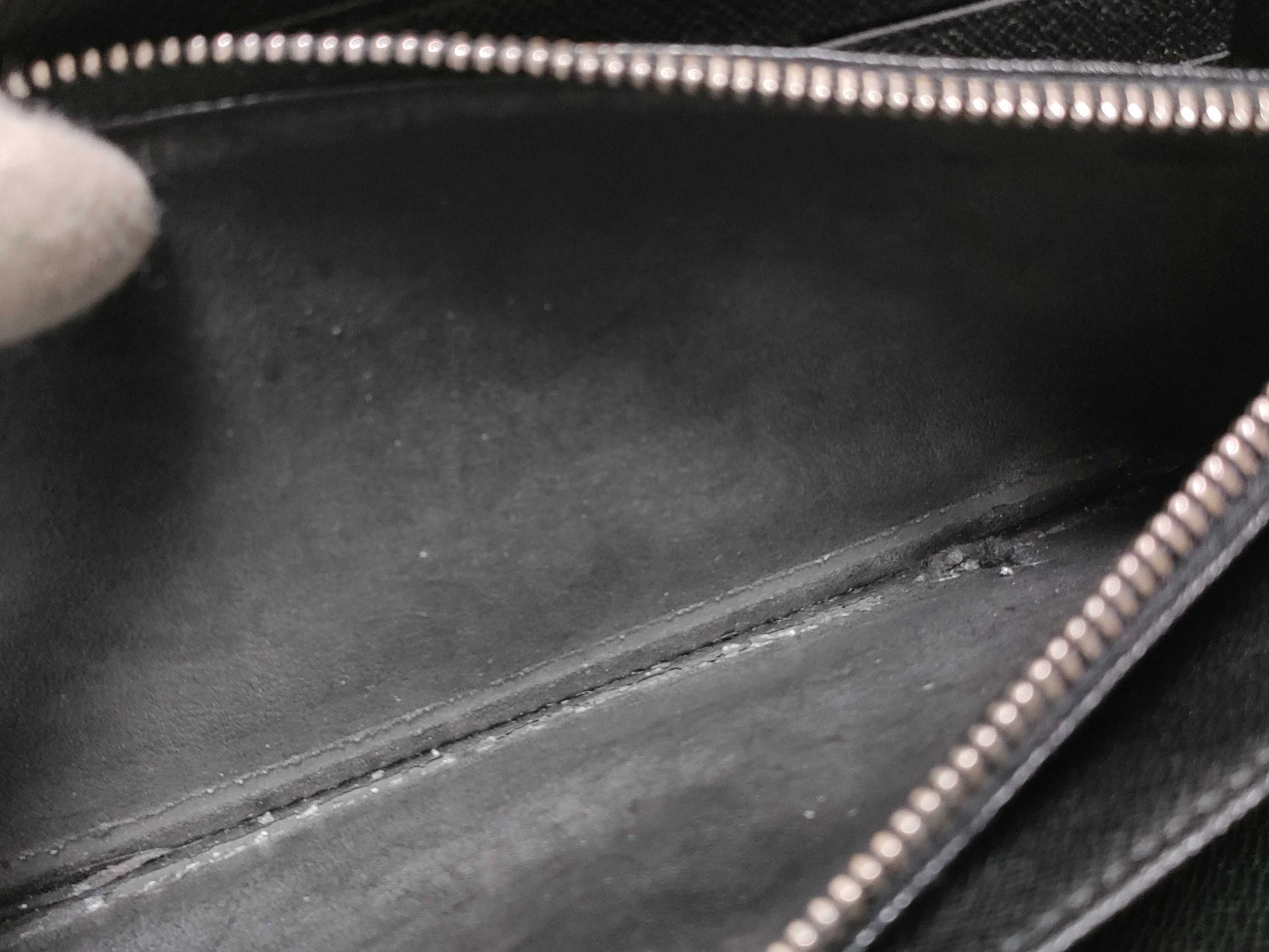 LOUIS VUITTON RFID Unverifiable CT1142 Damier LOUIS VUITTON N63077 Damier Graphite Zippy Organizer Wallet