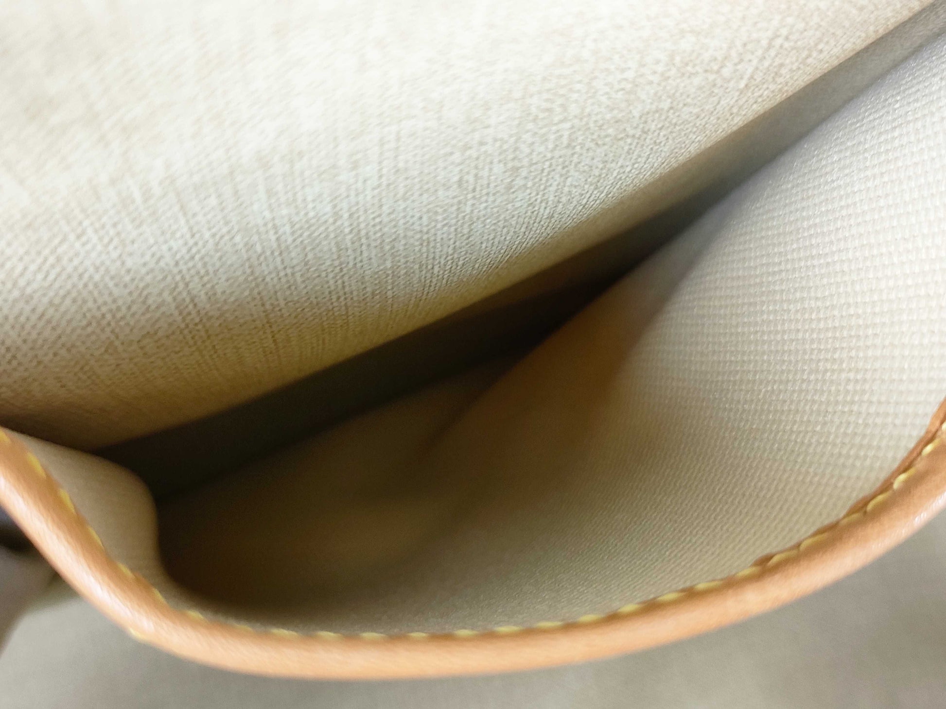 LOUIS VUITTON [Serial Number] RFID Unverifiable Monogram LOUIS VUITTON Handbag M47270 Deauville Monogram Handbag